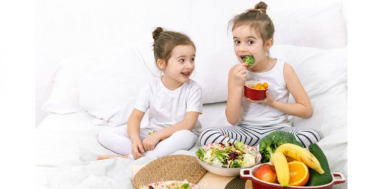 Cara mudah tawan hati anak kecil makan sayur seawal 6 bulan, menarik!