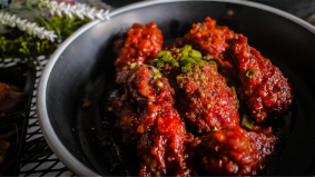 Ayam goreng Korea viral, set istimewa Cheer Up Box sepanjang PKPB     
