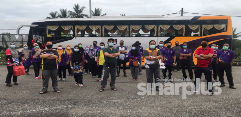 Terbaik, UiTM Pahang hantar satu bas bantu mangsa banjir Raub