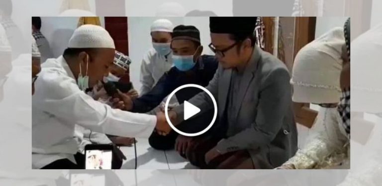 Ini alasan pasangan pengantin di Indonesia nikah di depan van jenazah bapa