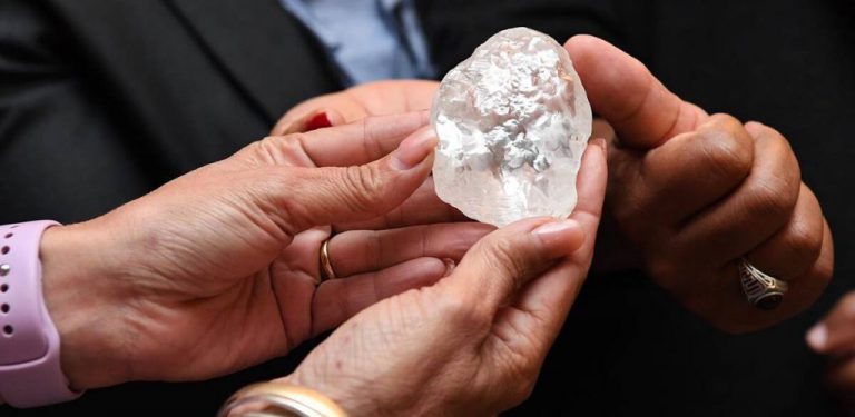 Berlian ketiga terbesar dunia, pamer di Bostwana. Ini 10 batu permata termahal, rare pernah dijumpai