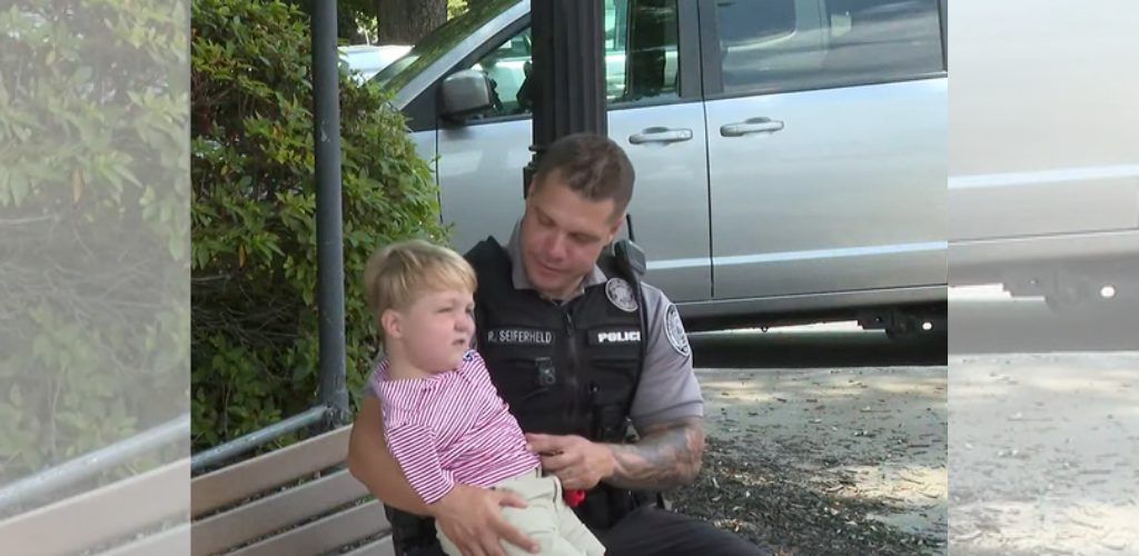budak OKU tanpa lengan jadi polis
