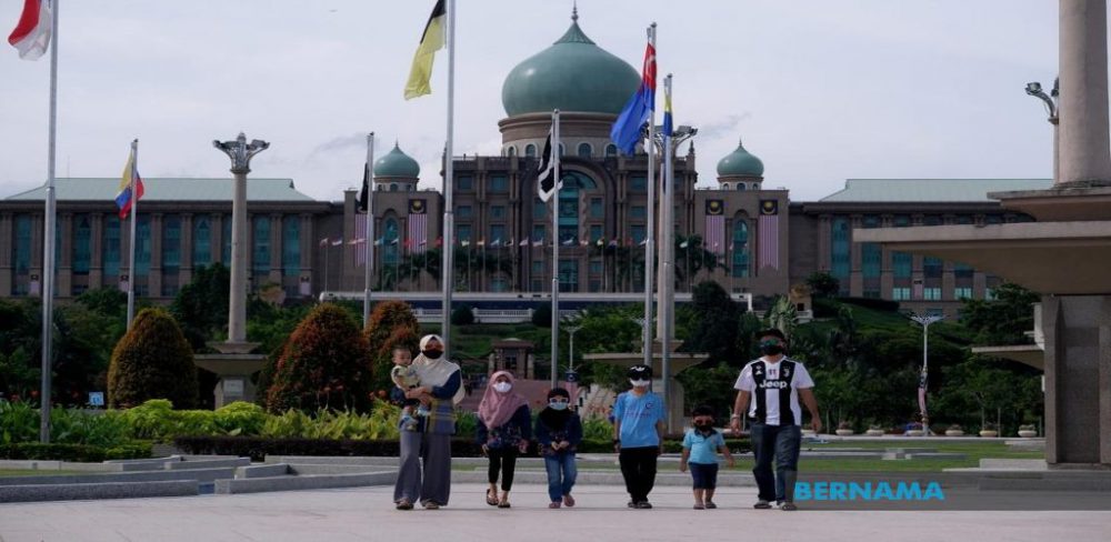 ‘Kata hati’ penduduk terawal Putrajaya, bangga dengan pencapaian dalam tempoh 25 tahun