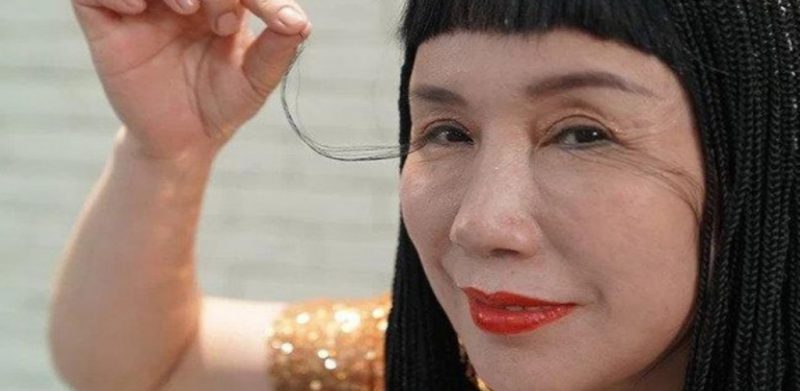 Bulu mata sepanjang 8 inci, wanita China pecah rekod dunia