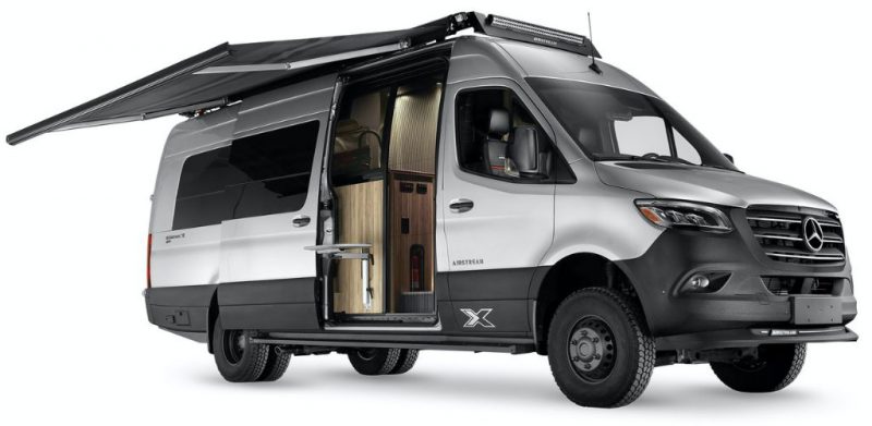 karavan, motorhome atau van perkhemahan (camper van)