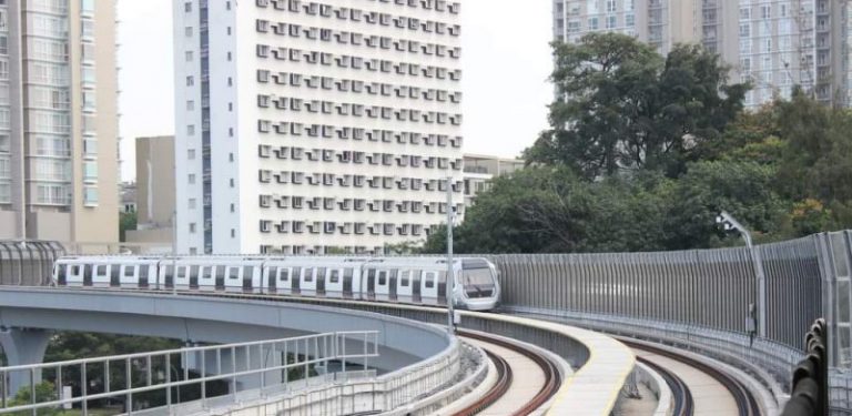 Ramai lewat ke tempat kerja, Rapid Rail mohon maaf gangguan MRT laluan Kajang