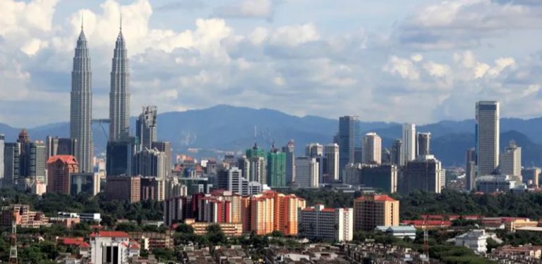 10 SOP Malaysia dalam fasa 'Peralihan Ke Endemik' bermula 1 April